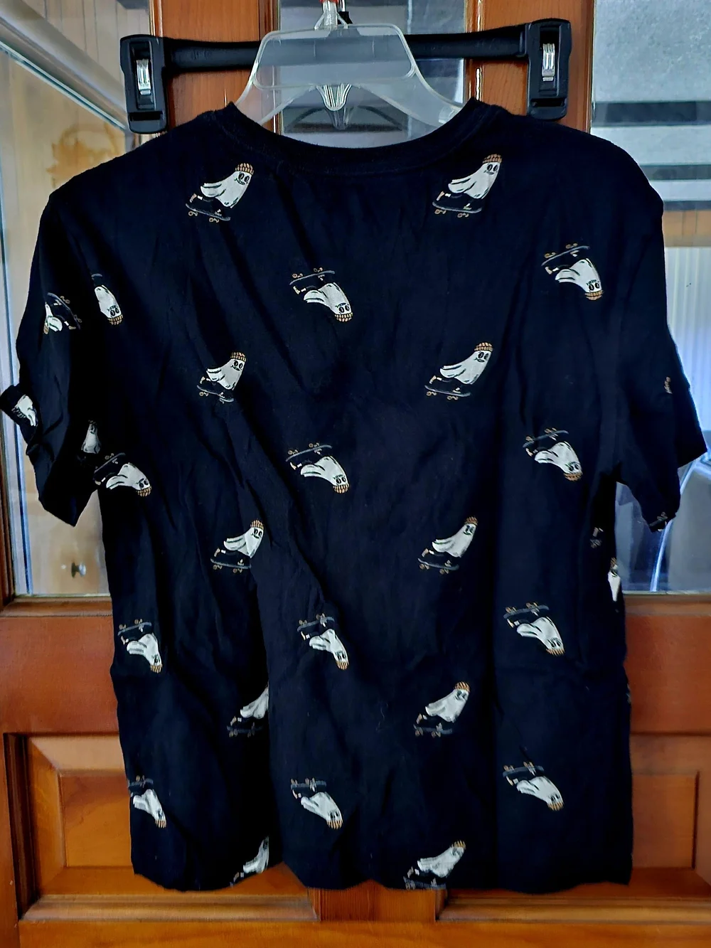 Old Navy Black Short-Sleeve Tee with White Skate Bird Motif